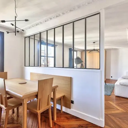 Apartment Stylish Flat In The Center Of Paris